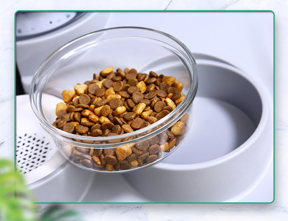 Water Dispenser Is Mobile And Unplugged Automatic Feeder For Pets