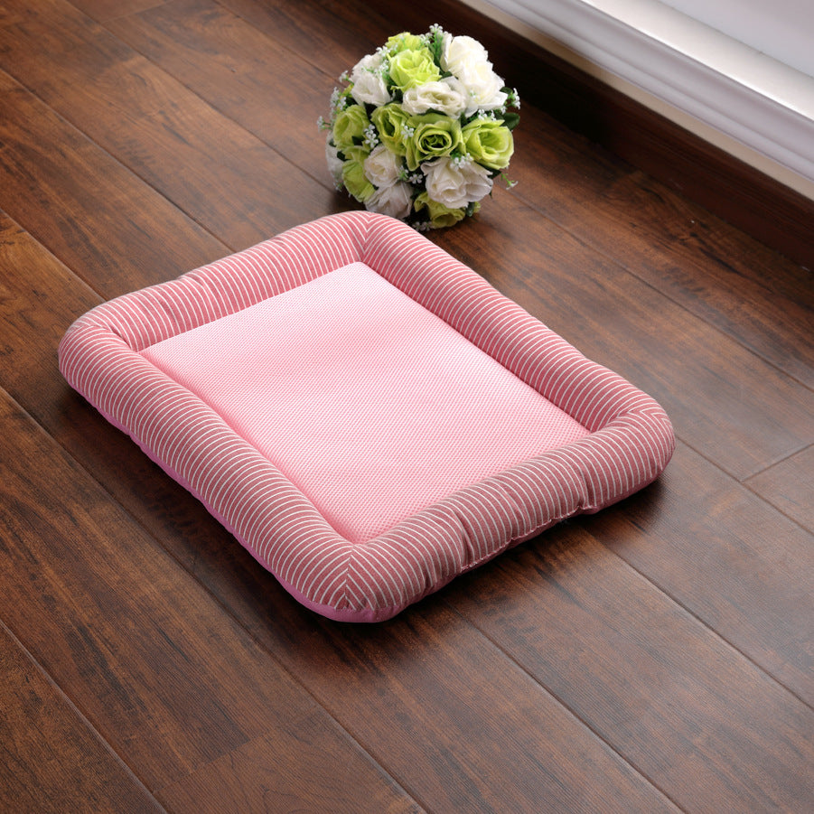 Dog Cooling Mat Light Comfortable Summer Sleeping Pad Machine
